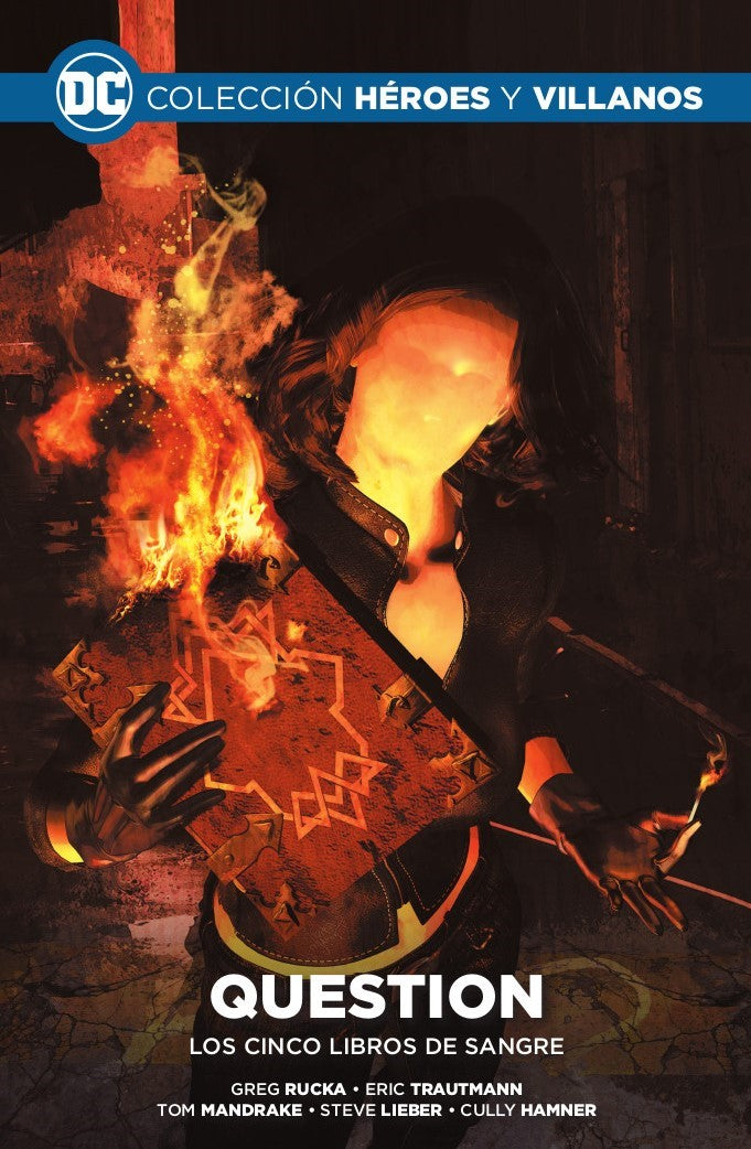 Question: Los Cinco Libros de Sangre - Greg Rucka, Eric Trautmann y otros...