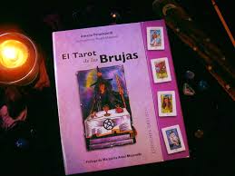 El tarot de las brujas - Amalia Peradejordi